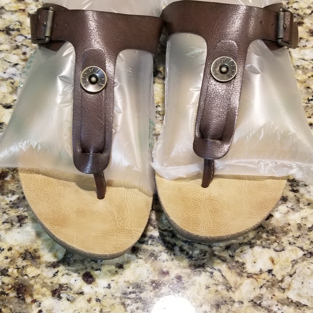 Brown flats